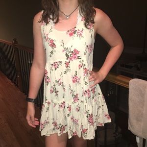American Eagle Floral Print Shift Dress